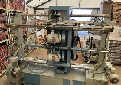 Used 2002 OMAB CHIP 100 Woodworking Lathes CZ | Amaron s.r.o. #1064815