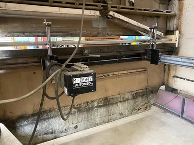 USED 1900 PACIFIC J300-12