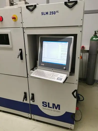 Used 2010 SLM 250 HL 3D printer, laser sintering SLS DE | UCY Industrial GmbH #385861