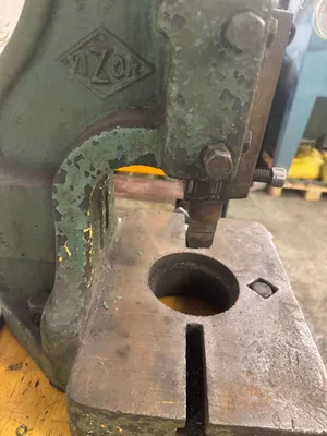 Vizor Fly Press No 43V Presses | Bowland Trading Ltd (3)