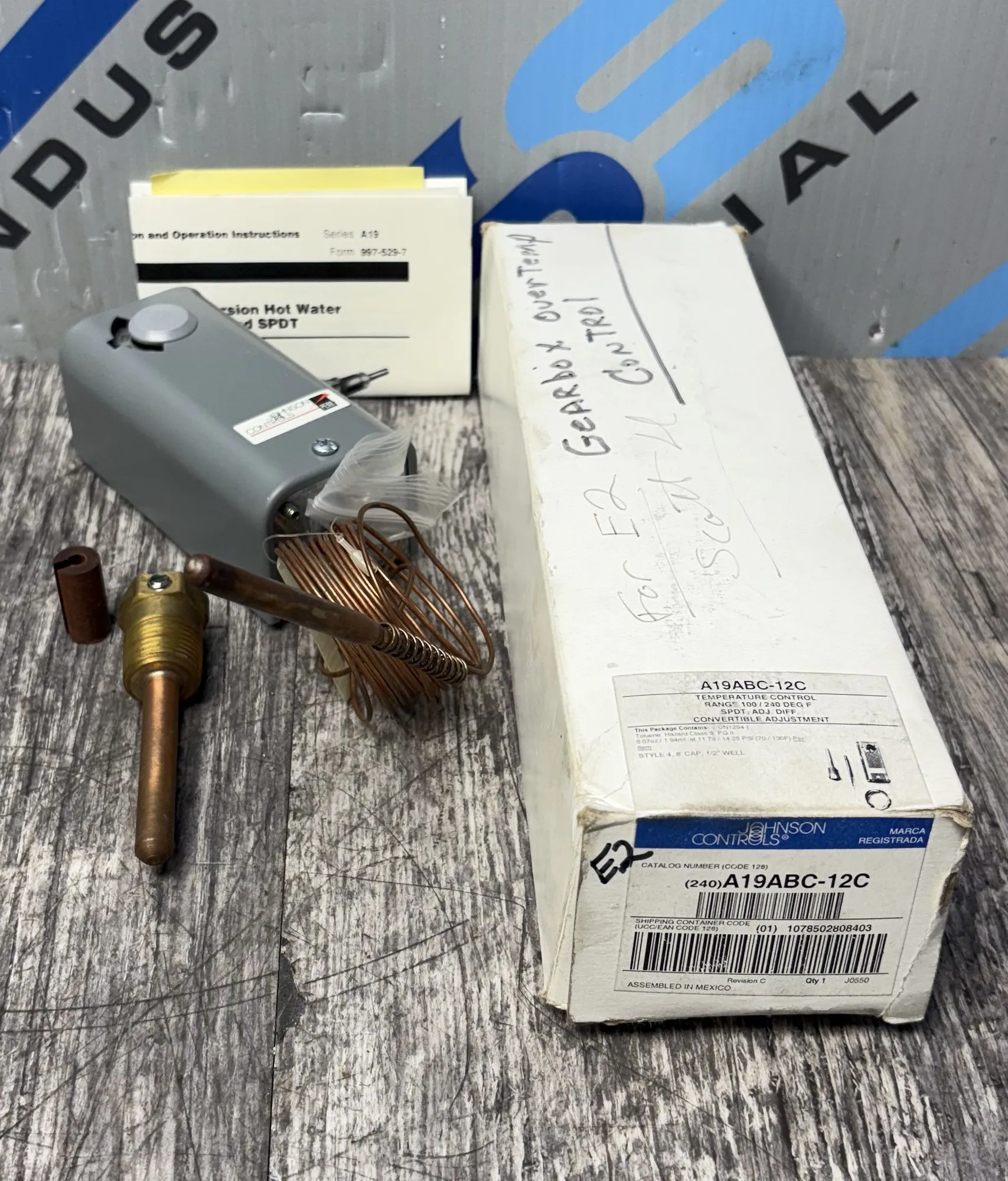 NEW Johnson Controls (240)A19ABC-12C