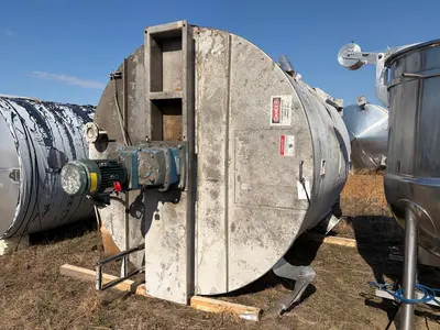 USED 2000 A&B PROCESSING 3,000 GALLON