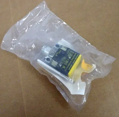 NEW TURCK NI25U-CK40-ADZ30X2-B1131 M4280290 PROXIMITY SENSOR