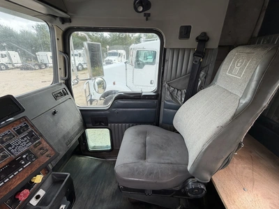 Used 1999 KENWORTH T800 TRUCK TRACTOR Conventional trucks Michigan US | Miedema Asset Management Group #1709409