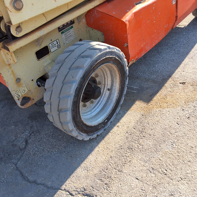 USED 2014 JLG 4069LE