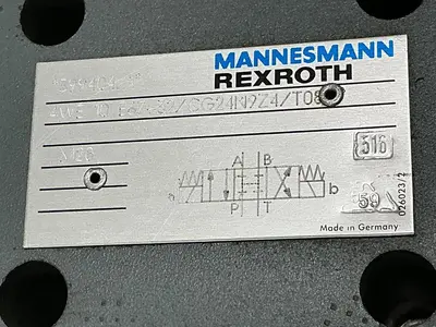 USED REXROTH 4WE10E67/32/CG24N9Z4/T08