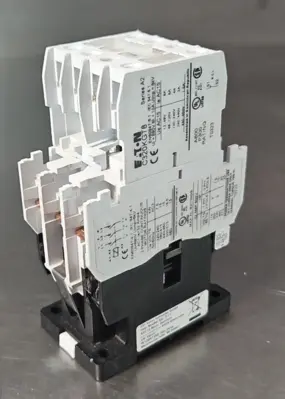 Eaton/Cutler-Hammer C320KGT8 Contactor Relay Series A2 (BIN413)