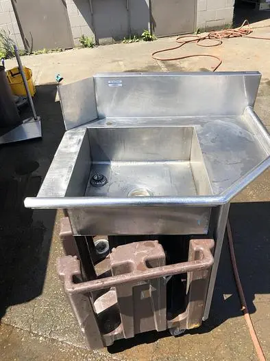 Dishwasher table