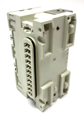 USED SMC DIGITAL OUTPUT MODULE 8-POINT PNP 4 X M12 24VDC