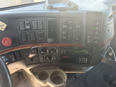 Used 2010 VOLVO VNL Conventional trucks Indiana US | Miedema Asset Management Group #1414542