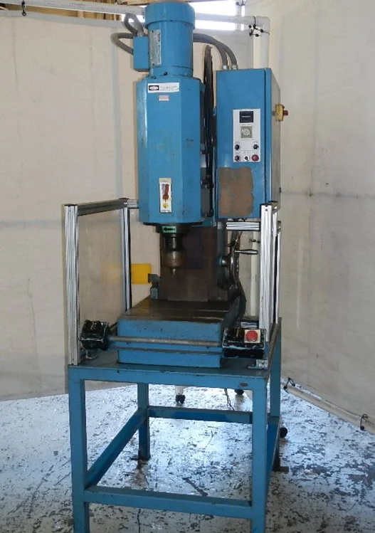 Used 1996 VSI Automation TM-23 Rivet Spinners / Orbital New Jersey US | Machinery Values #302317