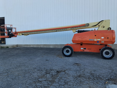 USED 2014 JLG 800S