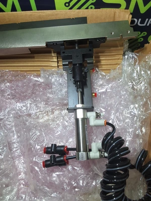 UNIVERSAL INSTRUMENTS 47259302 LIFT ASSEMBLY MOVE 47260701 REV. D