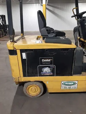USED CAT – 6000 LB. FORKLIFT