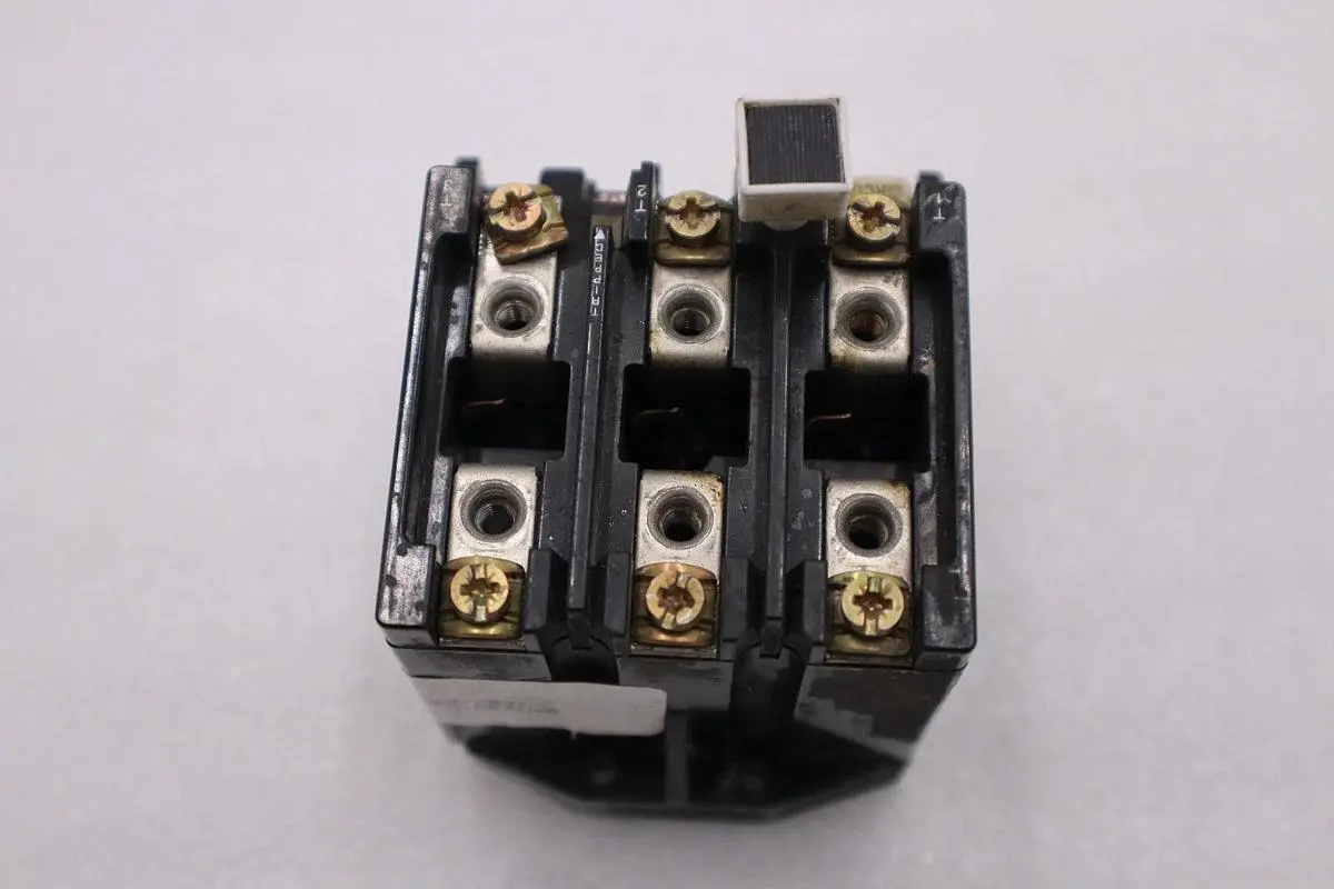 AB Allen Bradley 592-J0V16  Series B NEMA A600 Circuit Control STK H870A