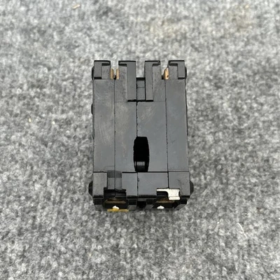 Used GE THQL2150 Circuit Breakers California US | Davliegogo LLC #1705556