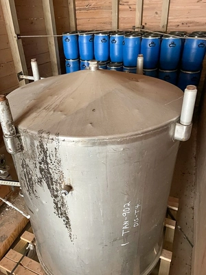Vertical Tank, ss 600 gallons