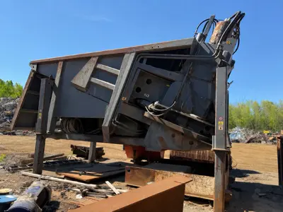 Used 2010 BONFIGLIOLI ENGINEERING SQUALO 2000 Scrap Shears Illinois US | Alan Ross Machinery #1260119