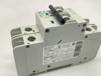 USED MOELLER CIRCUIT BREAKER 2-POLE 3A 480Y/277VAC 102161