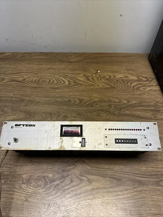 Used OPTOMETRIX 300A-DC Miscellaneous Equipment (Electrical & Power) | Surplus Asset Holdings #1202323