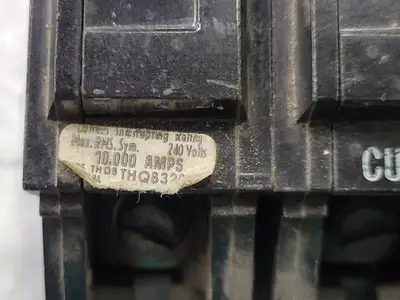Used GENERAL ELECTRIC THQB320 Switchgears British Columbia CA | Lenmark #243329