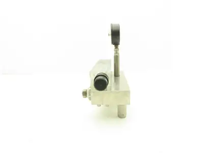 9938 John Crane Safeunit H2O GPM & H2O I/Min 4-Stainless Barbs 3/4" ID