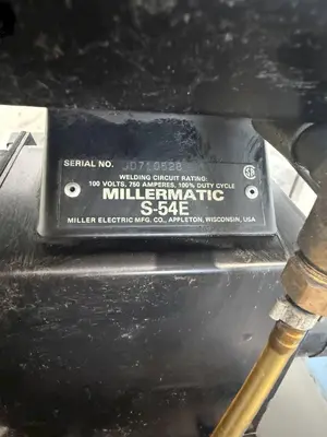 USED MILLER CP–300
