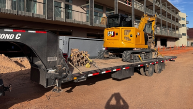 USED 2023 Diamond C FMAX212