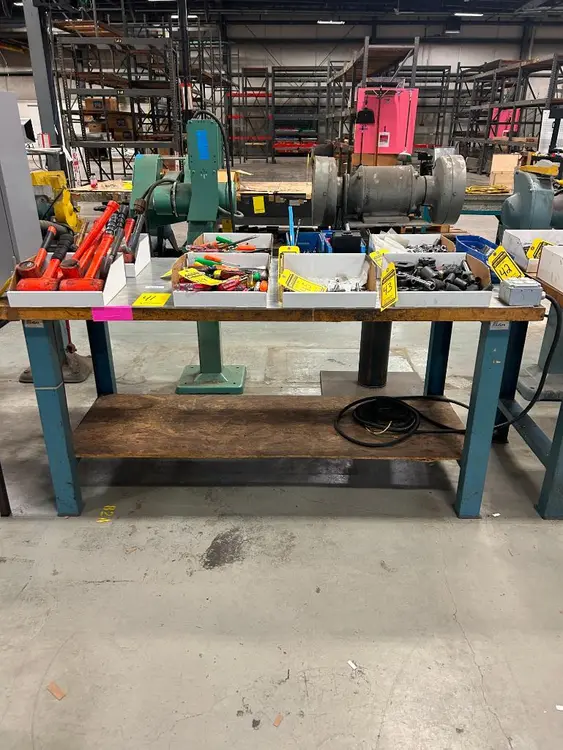 Used _UNKNOWN_ _UNKNOWN_ Work Benches Virginia US | Myron Bowling Auctioneers Inc #1553448