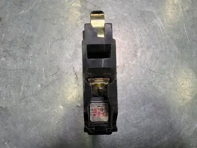 USED SQUARE D QOB115