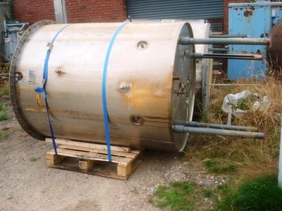 2200L S/S JKTD Enclosed Mixing Tank