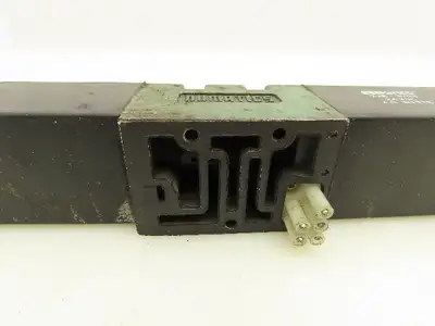 Numatics 152SS435M047P MK15 Pneumatic Directional Solenoid Valve 24VDC