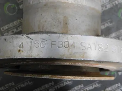 4" Flanged Stainless Steel 90° Elbow CL150/300 ES856AZU 1" Valve Used