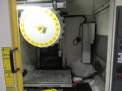 Used FANUC ROBODRILL ALPHA T21IEL Drilling & Tapping Centers Minnesota US | Machinesused.com #1445801