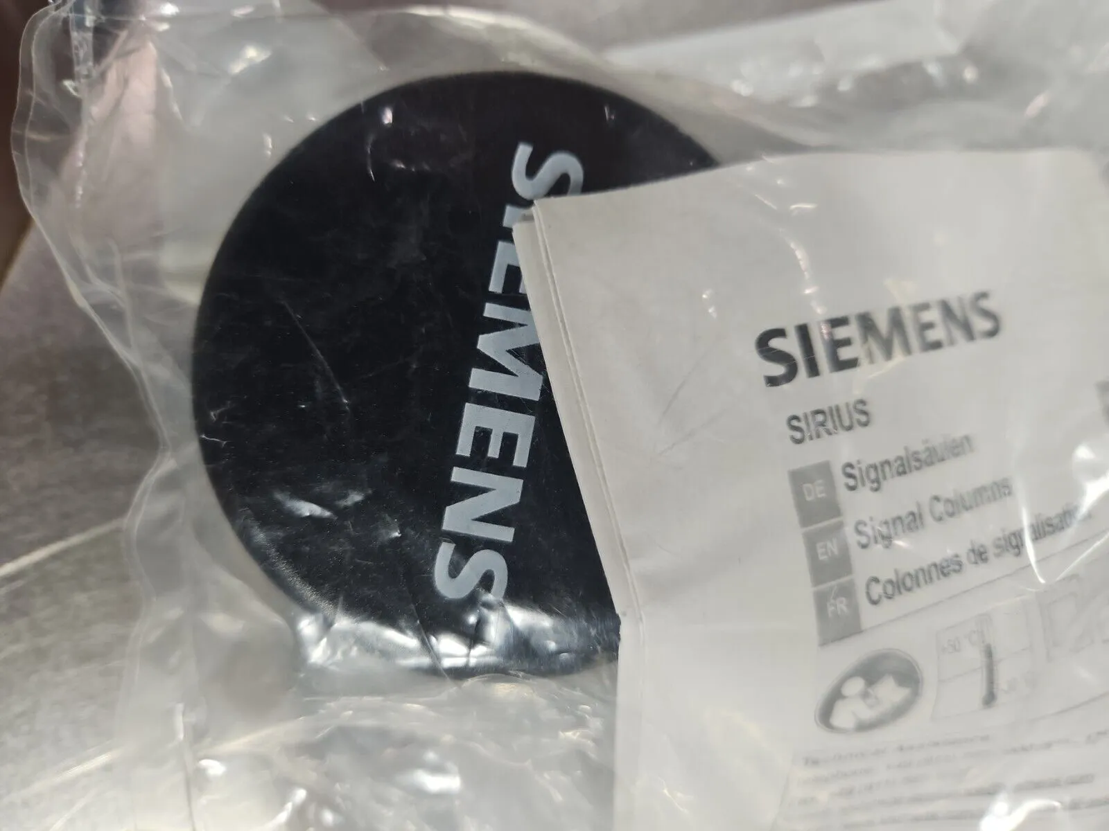 Siemens 8ZX1012-0WD4 Connection Element Module Loc 3E-17