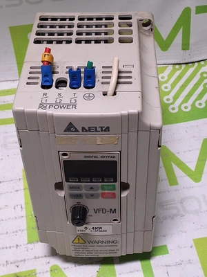 DELTA VFD004M21A INVERTER WITH VFD-M DIGITAL KEYPAD PANEL