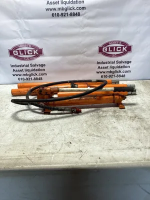 Central Hydraulic 10 Ton Portable Power Body/Frame Repair S-32746