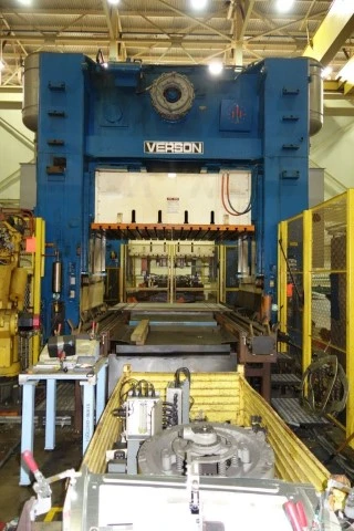 Used 1986 VERSON SE4-300-108-84 Straight Side Presses Ohio US | G-2000, Inc. 8 #179181