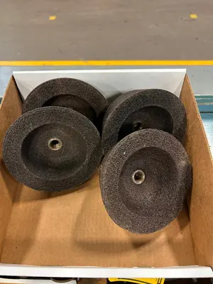 Used _UNKNOWN_ _UNKNOWN_ Grinding Wheels Virginia US | Myron Bowling Auctioneers Inc #1553418