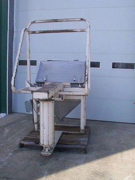 Used _UNKNOWN_ _UNKNOWN_ Tote Dumper Minnesota US | A&I Equipment #1317969