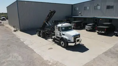 New | in-Stock 2025 MACK GRANITE 64BR Rolloff Trucks Texas US | Roll Off Truck World #1491900
