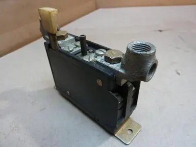 USED ALLEN BRADLEY 815-DOV4 SER K