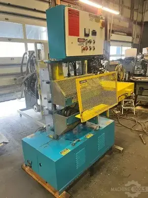 USED 1996 PLASTIC EXTRUSION MACHINERY 325