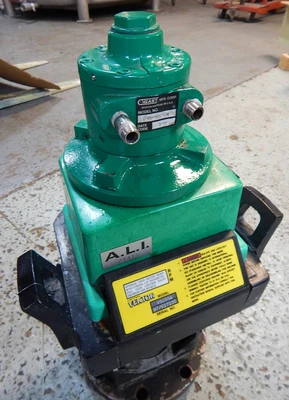 USED LIGHTNIN VEKTOR V5C55A