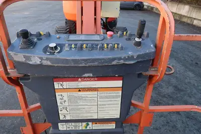 USED 2006 JLG 450AJ