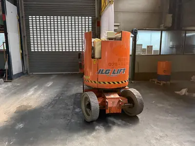 USED JLG E300 AJP