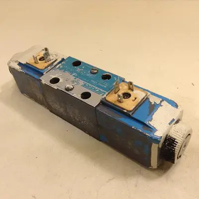 USED VICKERS DG4V-3-6C-M-U-HL7-60