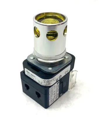New | in-Stock ALLEN-BRADLEY SER. U SHIELDED ILLUMINATED PUSHBUTTON YELLOW 2-POS Relays & Switches | Maverick Industrial Sales #1117783