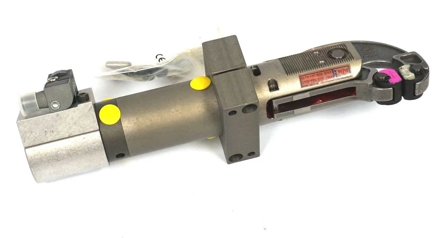 NEW BTM CORPORATION PG38H-75-1-2-BM-RSPPDC PNEUMATIC LOCKING GRIPPER