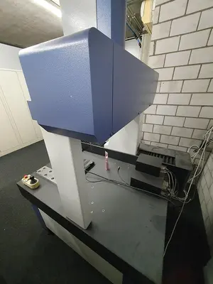 USED MITUTOYO CRT-A C574
